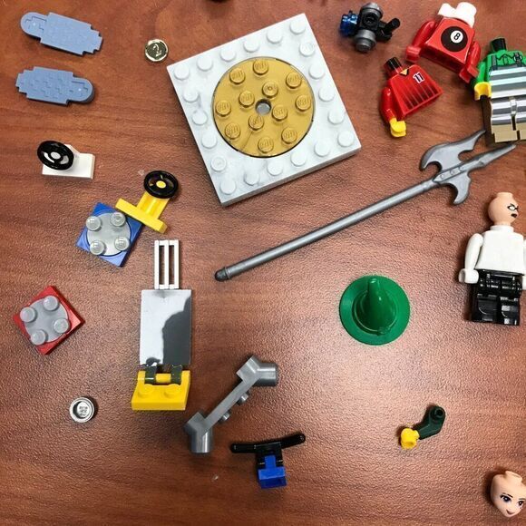 Lego minifigures accessories -‎ pieces - parts and other stuff - Picture 7 of 7